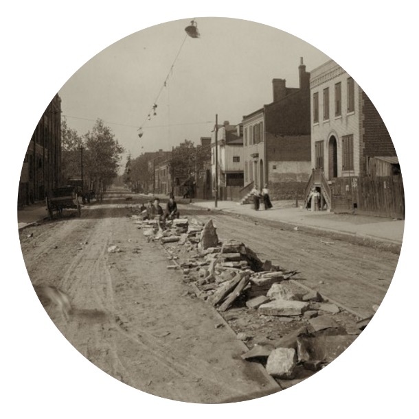 Rubble on the Tracks,1900